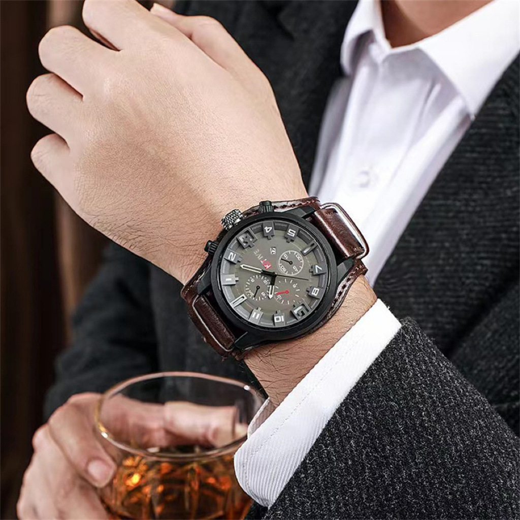 Retro Luxury Men Quartz Watch  - Leather Watch Band Men recension och pris