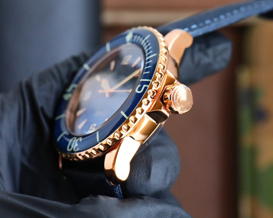 Customized watch, 42mm, sapphi - Canvas Strap Watch recension och pris