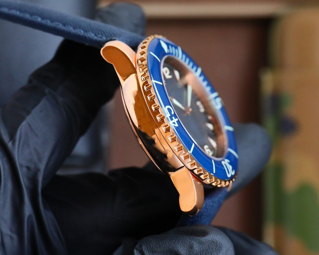 Customized watch, 42mm, sapphi - Canvas Strap Watch recension och pris