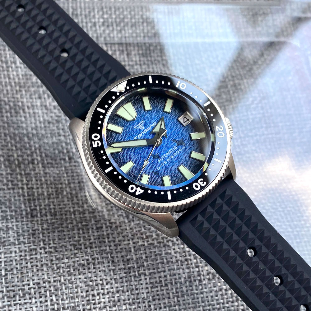 37mm Tandorio 200m Diving NH35 - Rubber Strap Diver recension och pris